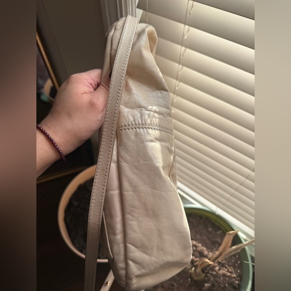 Marc Jacobs Cream Shoulder Bag - Picture 6 of 10